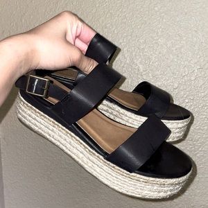 Sandal platforms